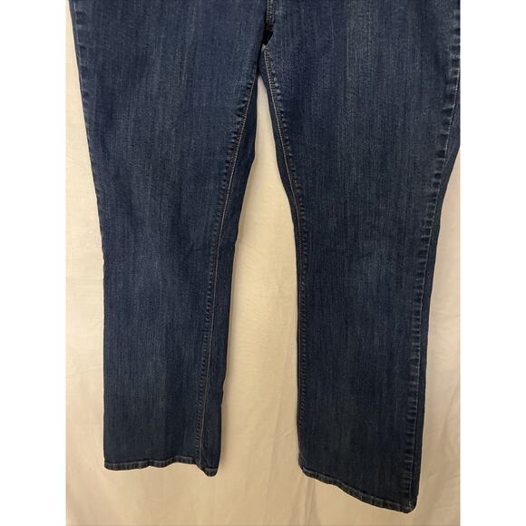Levi's 515 Ladies Size 14M Bootcut Medium Wash Denim Stretch Mid Rise Jeans - Picture 4 of 13